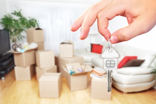 Packing and transport support for Hydepark home removals