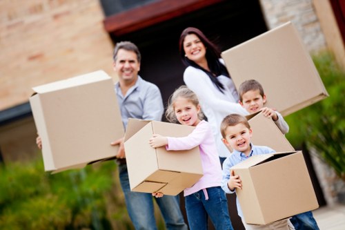 Hydepark moving service for flats and houses