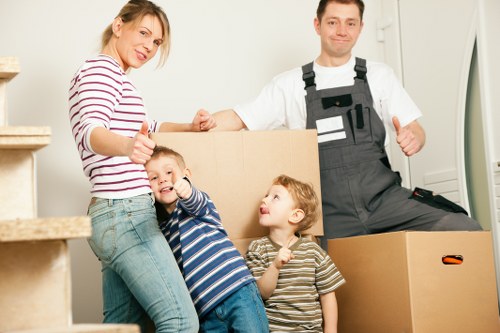 Local removal crew planning access for a Hydepark property move